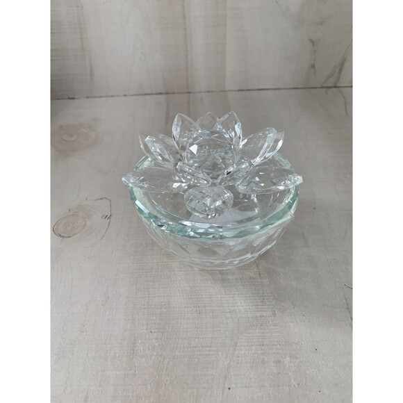 Sagebrook Home Clear Silver Lotus Top Glass Trinket Box Great Condition No Chips - Picture 1 of 7